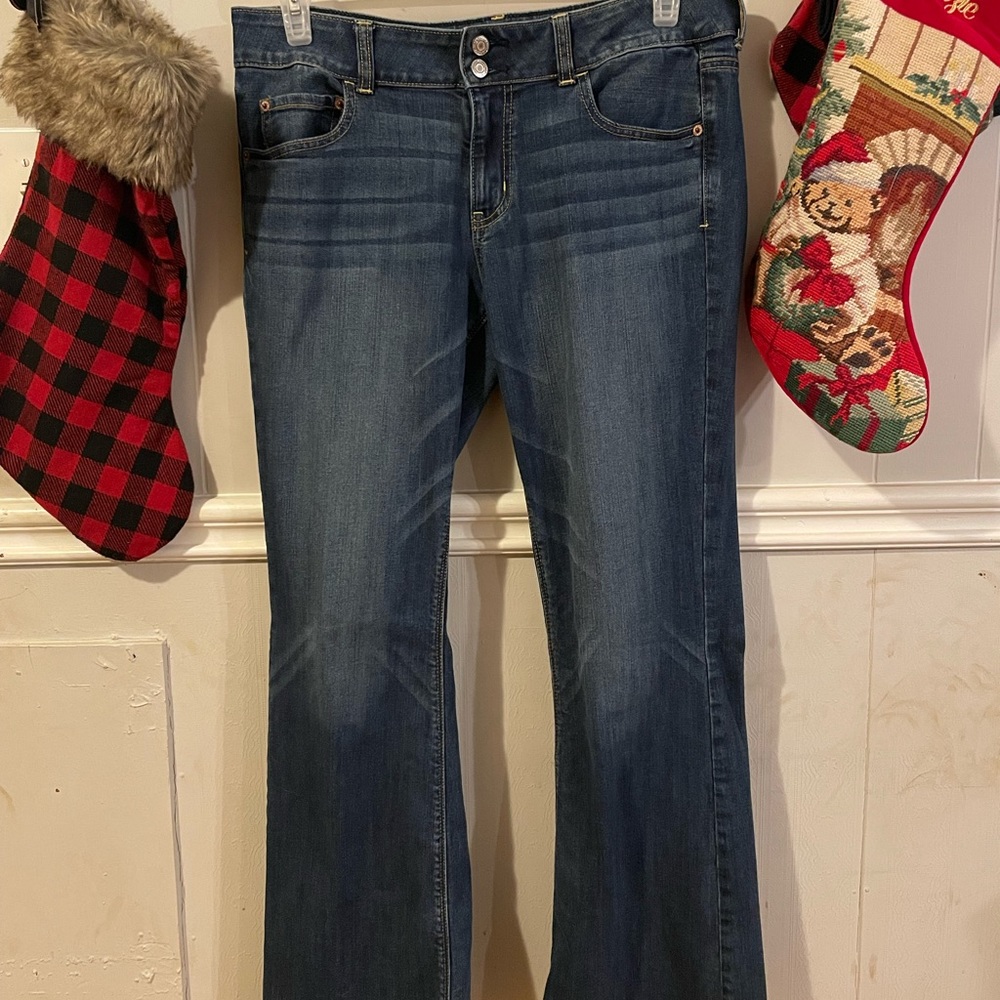 American Eagle Woman’s Jeans